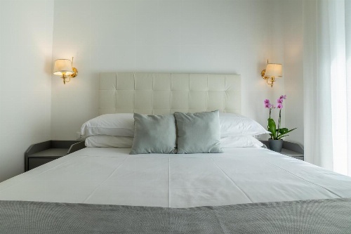 Hotel Gabriella image 1