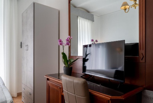 Hotel Gabriella image 6